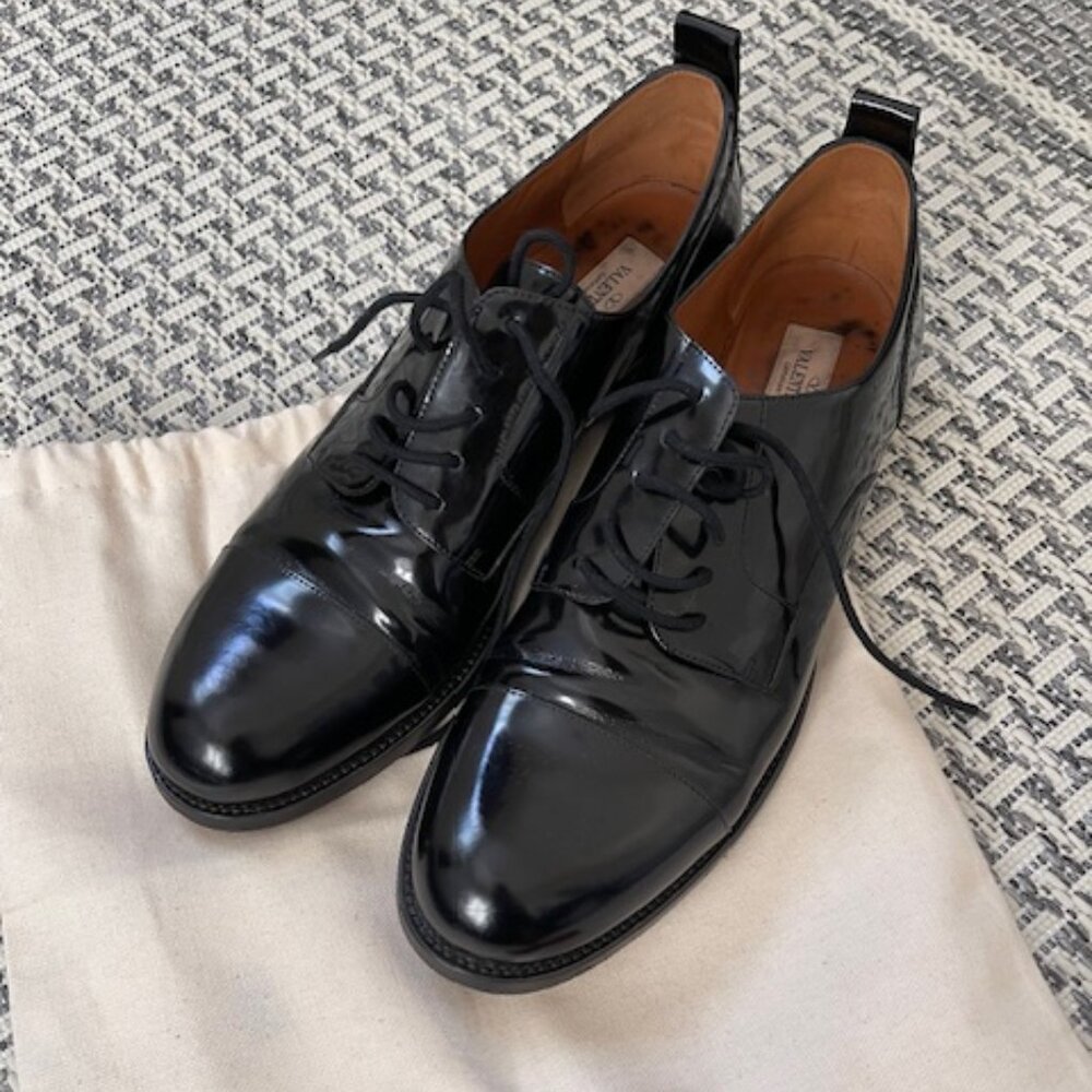 Valentino-Garavani Patent Leather Brogues Size 42 Black Women